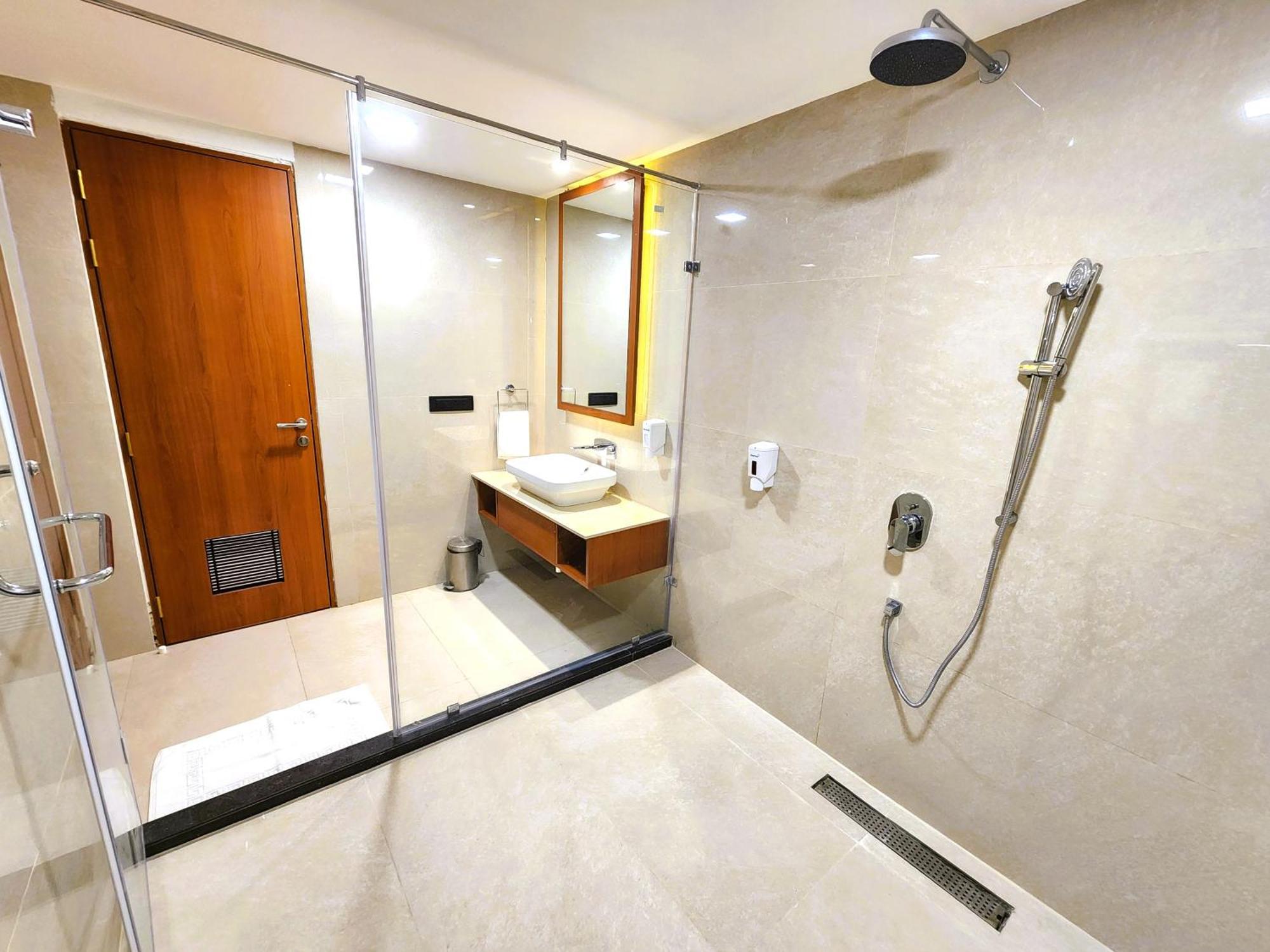 Hotel Aram Jāmnagar 外观 照片
